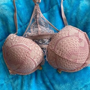 LS "Beyond Sexy", Sz34D.                  13F-8IDE